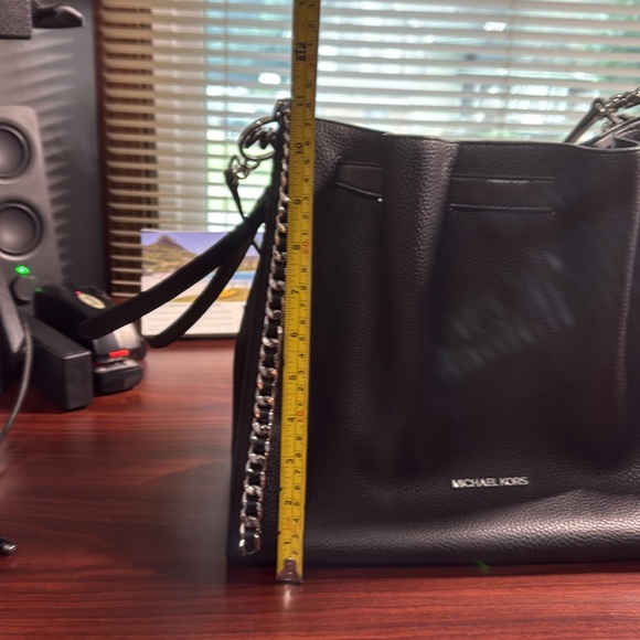 Michael Kors Black Leather Chain Tote Bag - Picture 9 of 16